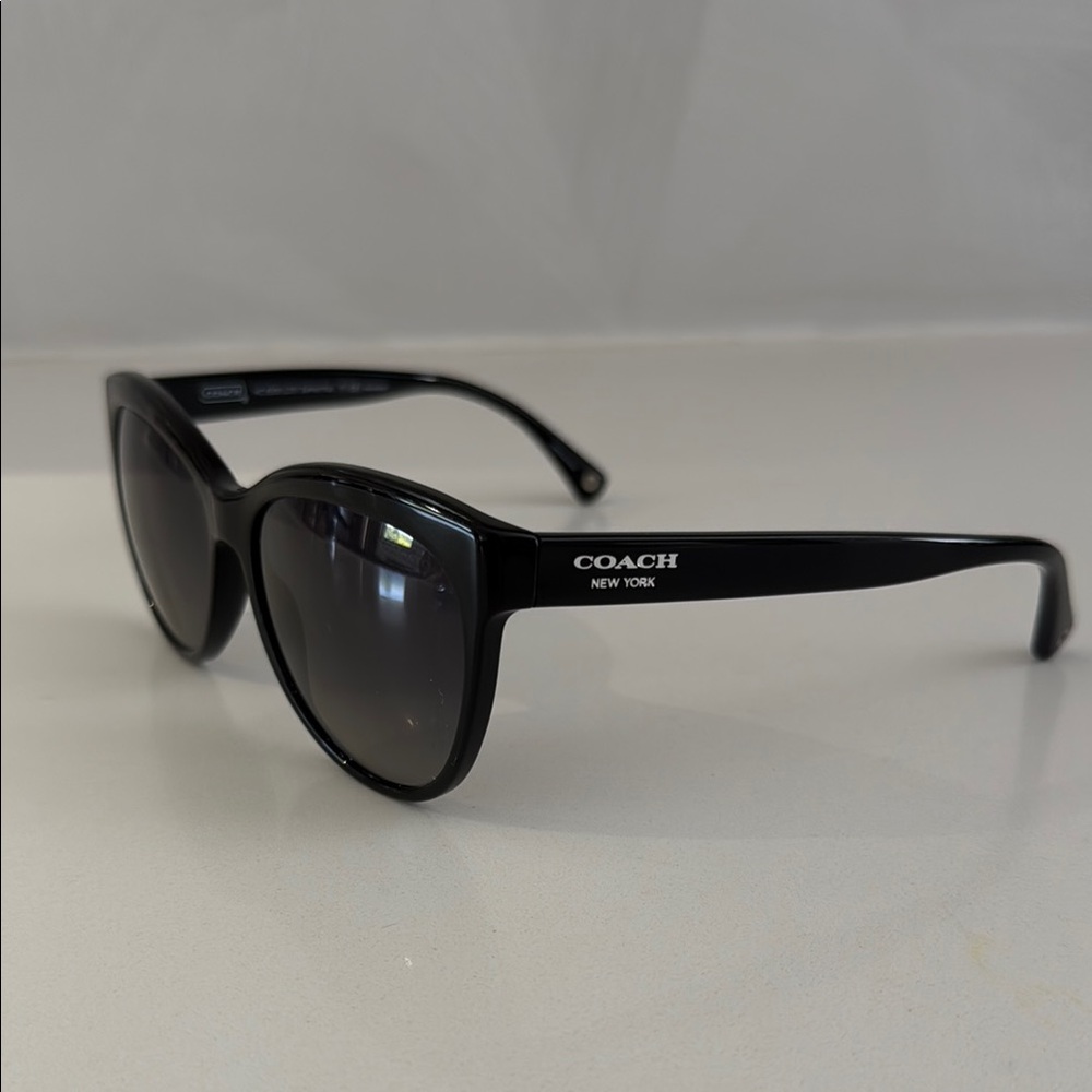 Coach Women's Black Samantha Sunglasses